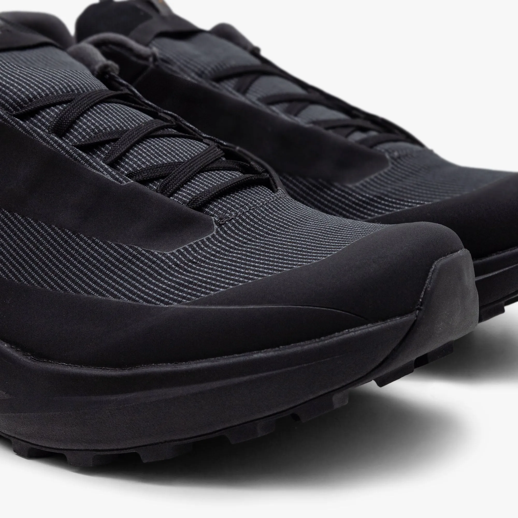 Arc'teryx Norvan LD 4 GORE-TEX Black / Black