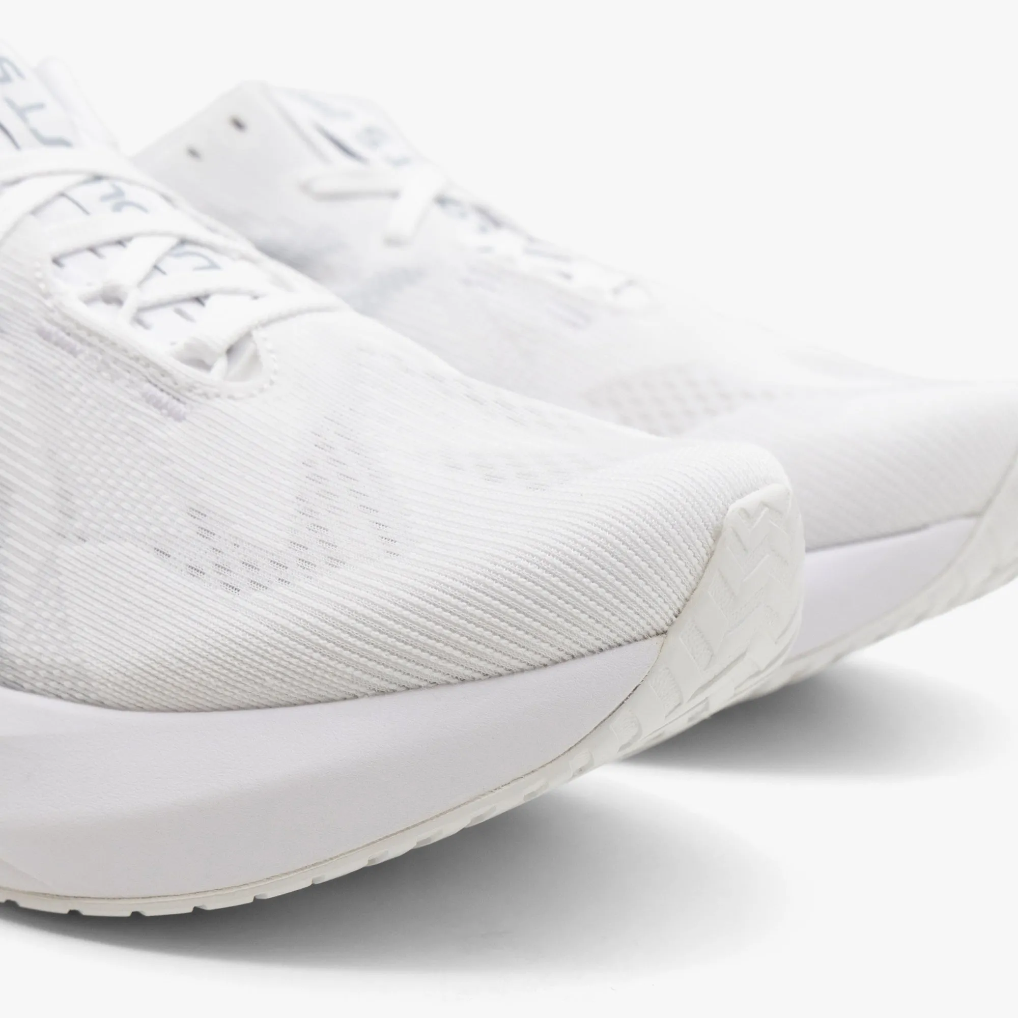 ASICS Novablast 5 White / Piedmont Grey