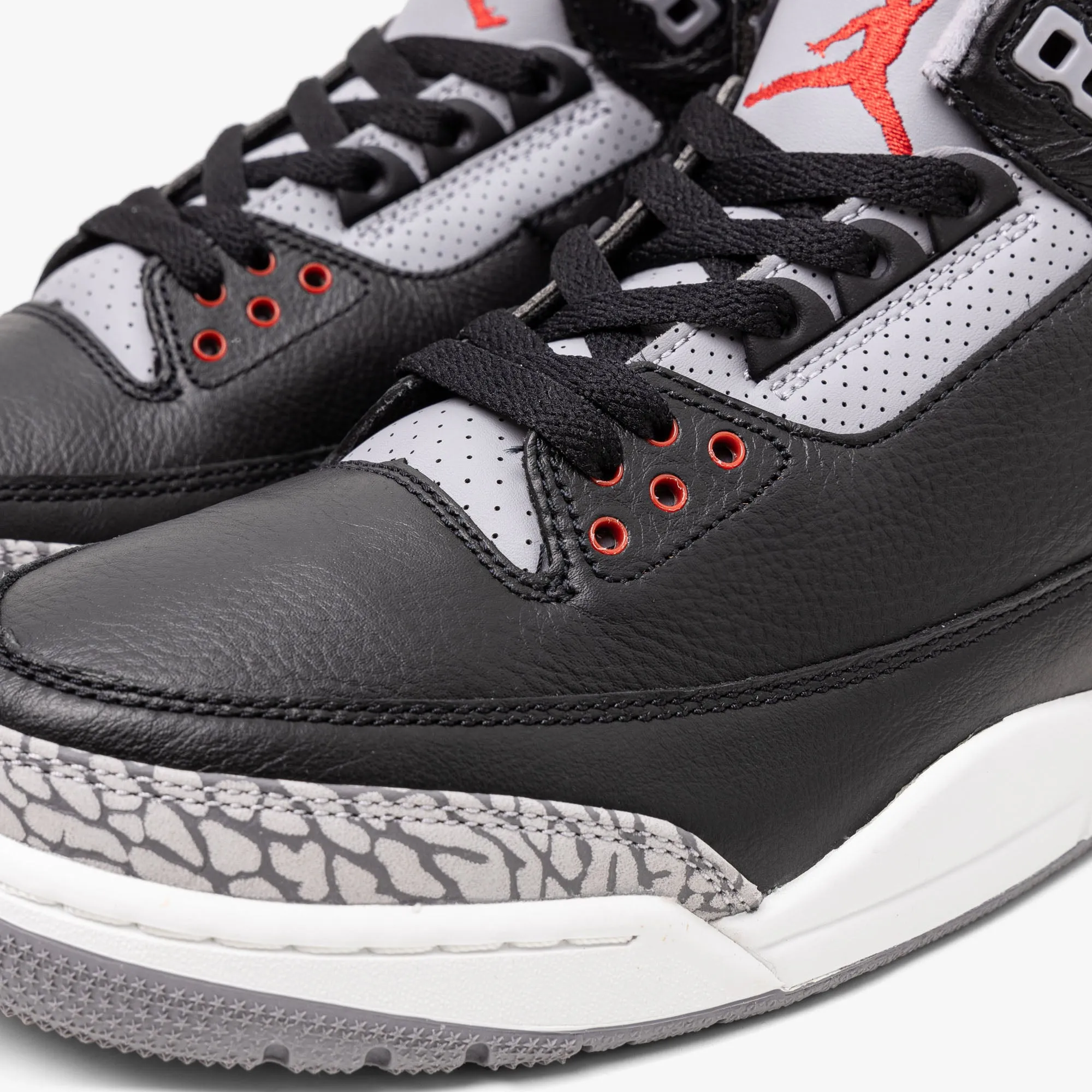 Jordan 3 Retro Black / Fire Red - Cement Grey