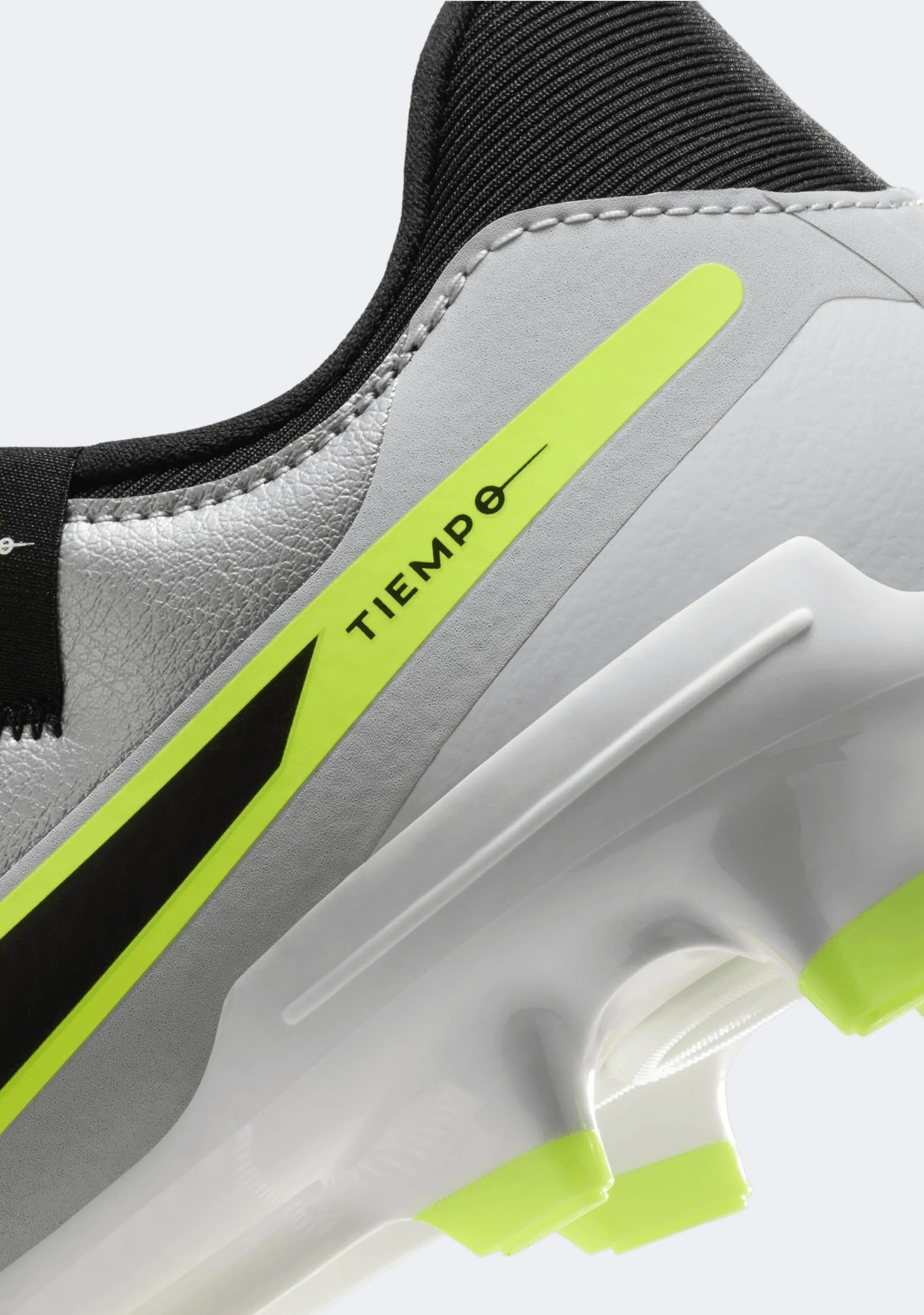 Nike Men's Tiempo Legend 10 Academy