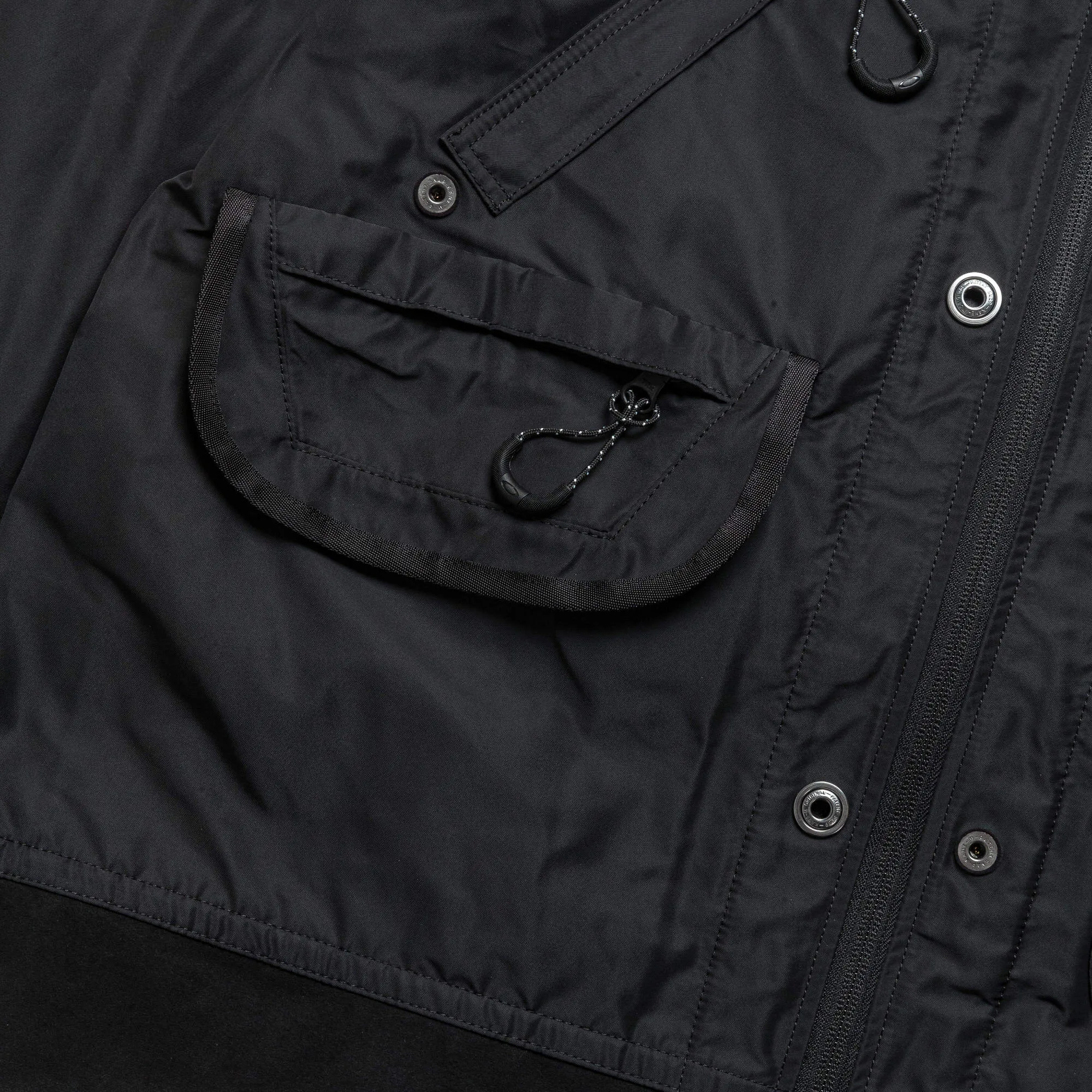 Polyester Twill Laminated Jacket x OAKLEY - Black/Black